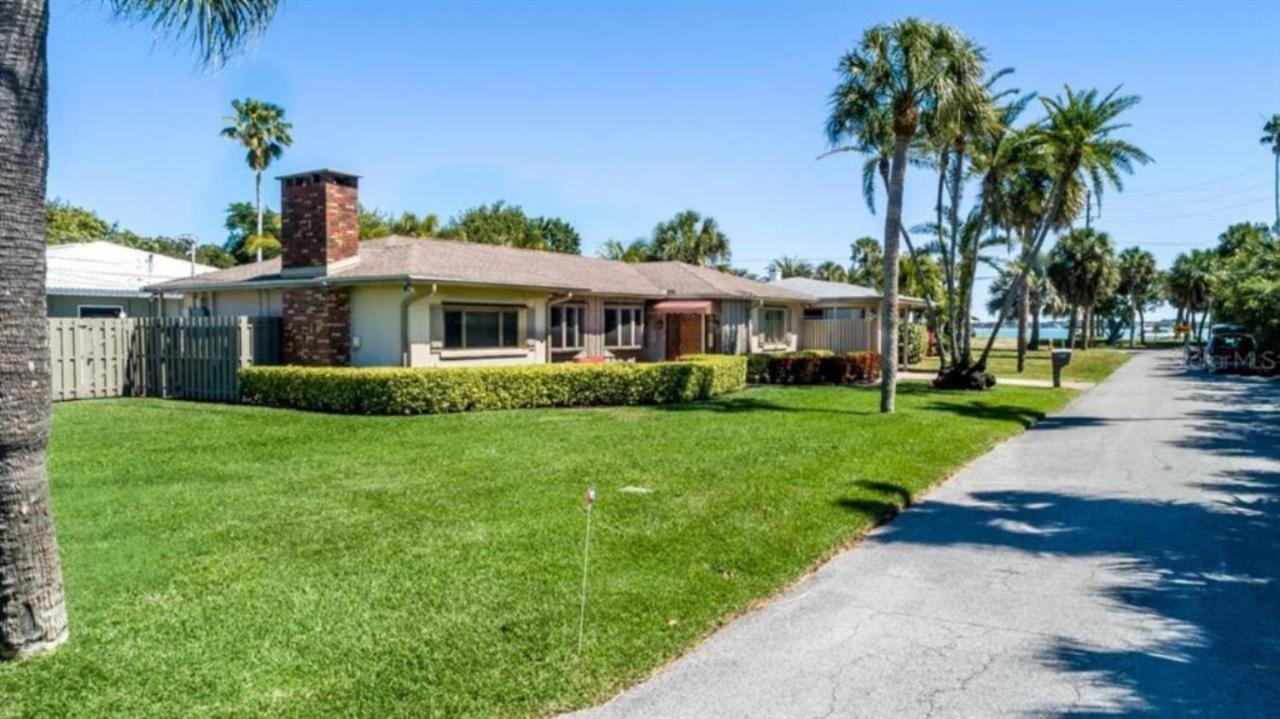 Casa Carlouel On North Clearwater Beach. Εξωτερικό φωτογραφία